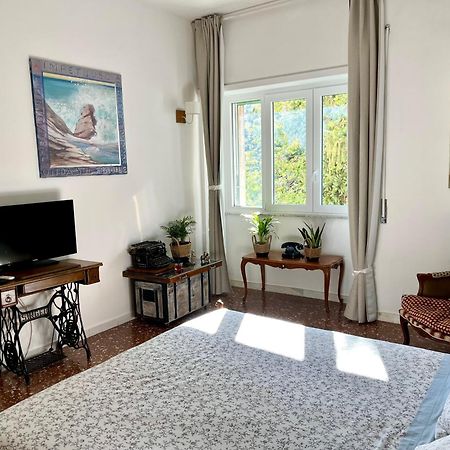 Casa Vacanze Gli Oleandri Bracciano  Buitenkant foto