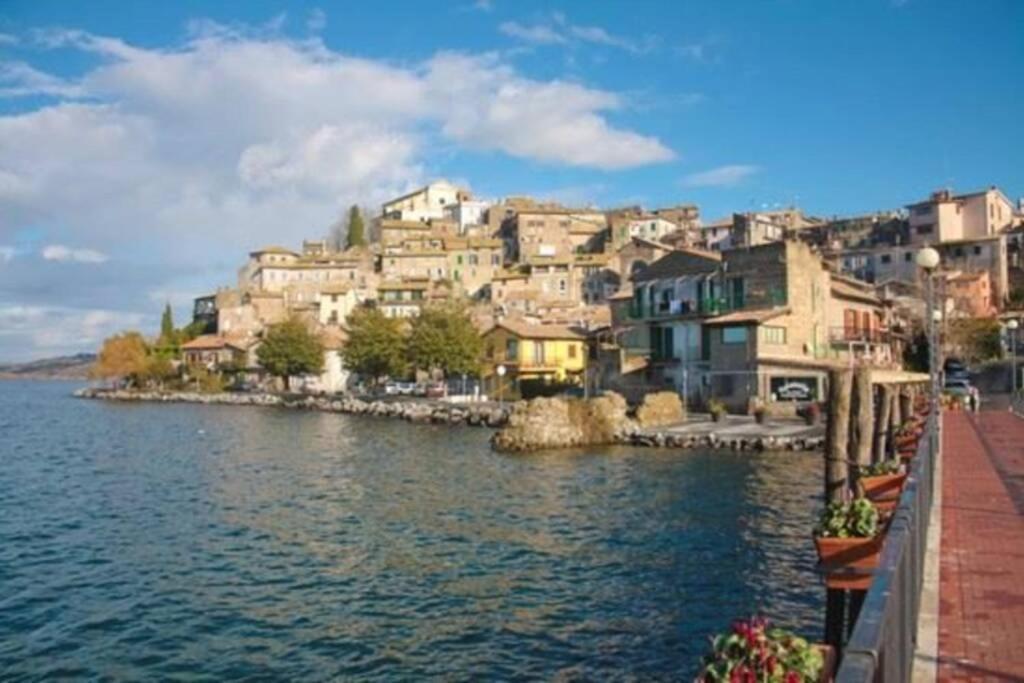 Casa Vacanze Gli Oleandri Bracciano  Buitenkant foto